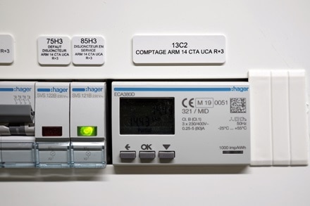 compteur triphasé Modbus direct de Hager