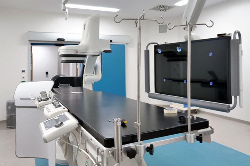 salle d’opération de la polyclinique de Gentilly à Nancy, chantier référence Hager