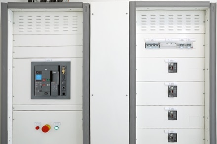 Réalisation chantier Hager, Centre de détention de Meaux (77), armoire quadro evo