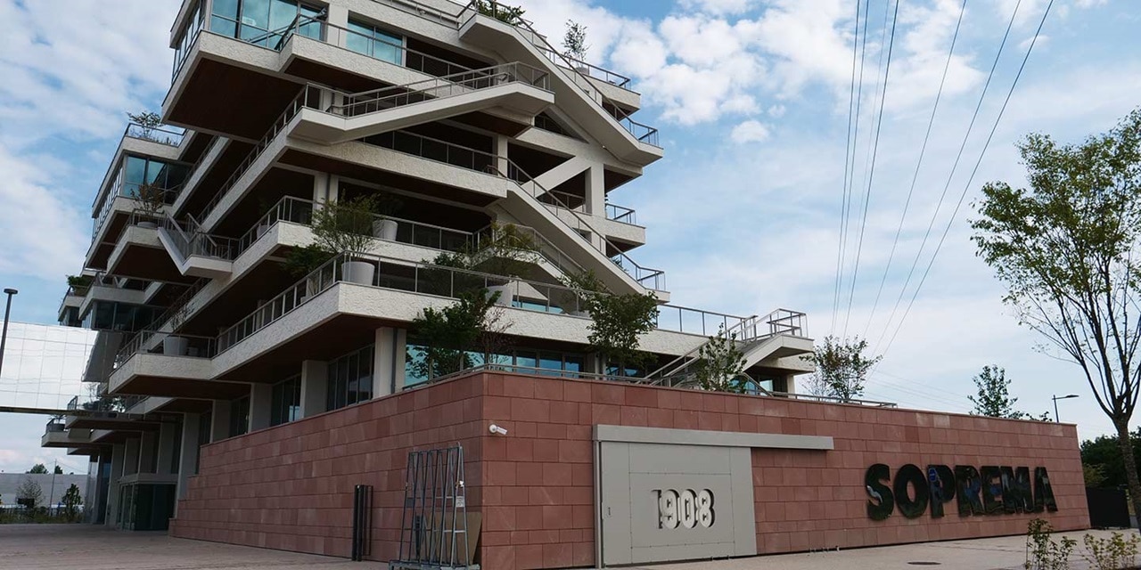 Réalisation chantier Hager, siège social de Soprema, le Grand Charles à Strasbourg, bâtiment extérieur