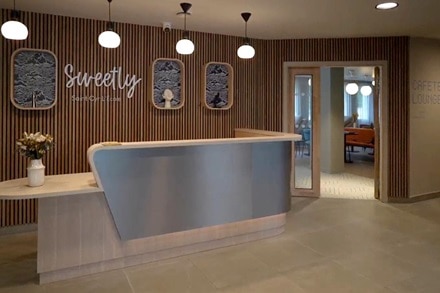 Accueil de la résidence Archimède à Saint-Cyr-l'Ecole (78) équipée en produits de la marque Hager