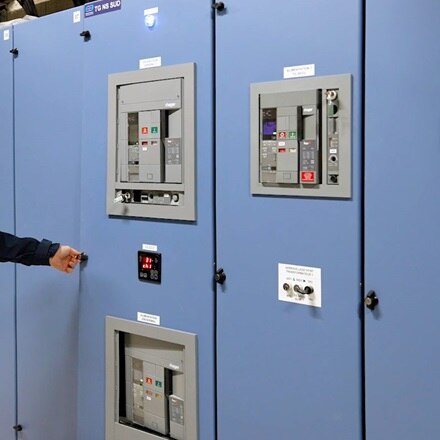 TGBT Hager installé au stade à la Meinau à Strasbourg dans le cadre de la modernisation électrique du stade