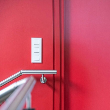 Vue intérieure de la concession Mercedes de Metz