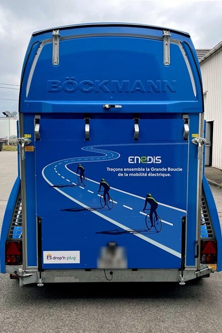 Station de charge mobile Hager de véhicules électriques tour de France