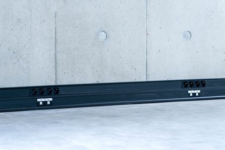 Chantier bureau, petit tertiaire Hager, cheminement de câbles, goulottes GBD