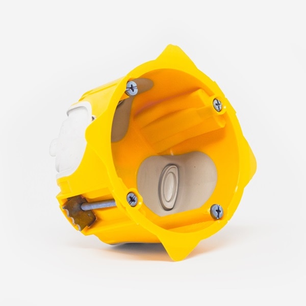 Boîte d’encastrement à installer dans le mur avant la pose de prises et d'interrupteurs