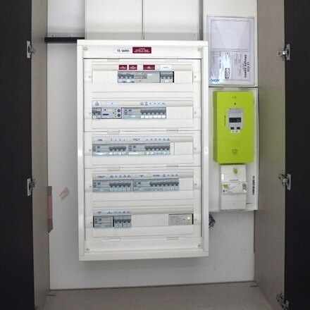 Chantier référence Hager, le 610 à Jacou (34), tableau divisionnaire