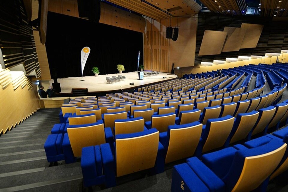 Vue intérieure du centre des congrès Jean Monnier à Angers