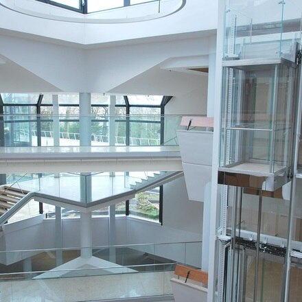 Vue intérieure du centre des congrès Jean Monnier à Angers