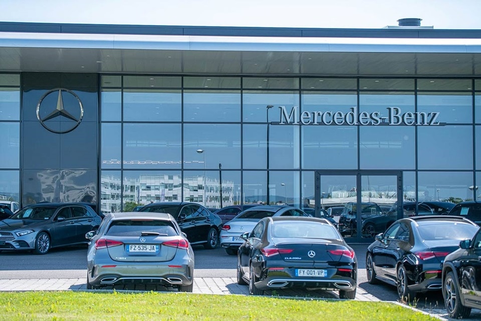 Vue extérieure de la concession Mercedes de Metz