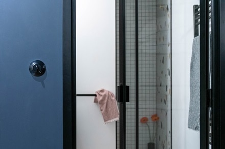 appareillage mural 1930 de Hager, finition et fonction interrupteur night