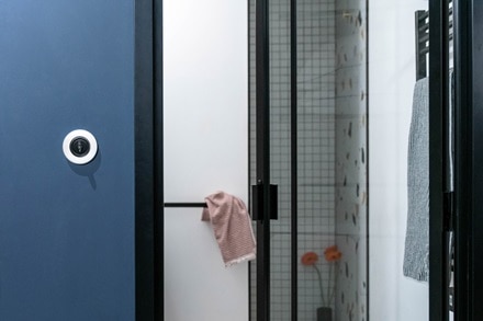 appareillage mural 1930 de Hager, finition alba, fonction interrupteur night