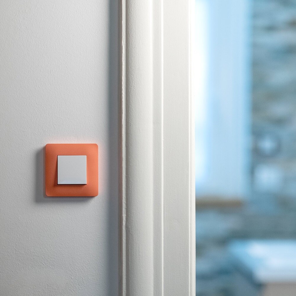 essensya, plaque, interrupteurs et prises, interrupteurs, prises, interrupteurs Hager, Hager essensya, ambiance, tendance, couleur corail