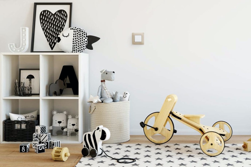 essensya, plaque, triple, interrupteurs et prises, interrupteurs, prises, deco, interieur, couleur, dune, couleur dune, plaque dune, interrupteur couleur, interrupteur Hager, interrupteur essensya, Hager essensya, plaque simple, ambiance chambre, chambre enfant, décoration chambre, décoration enfant