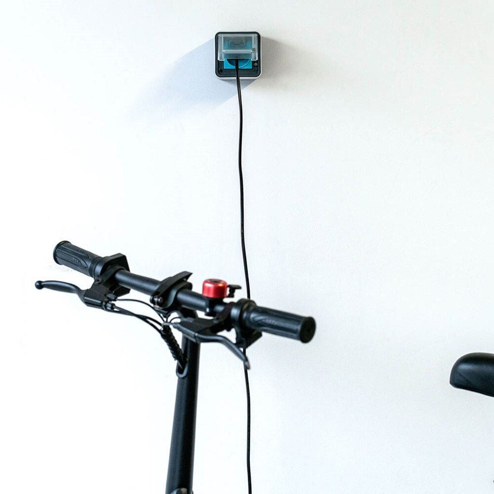 Prise witty, idéale pour recharge vélos électriques, scooter électriques ou les voitures électriques ayant une petite batterie