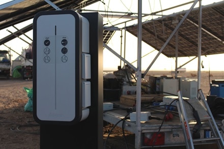 Installation, installation électrique, panneaux solaire, panneaux photovoltaique, borne de recharge, borne de charge, charger véhicule, recharge voiture électrique