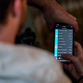 Pilotez votre maison connectée avec Hager coviva depuis un smartphone