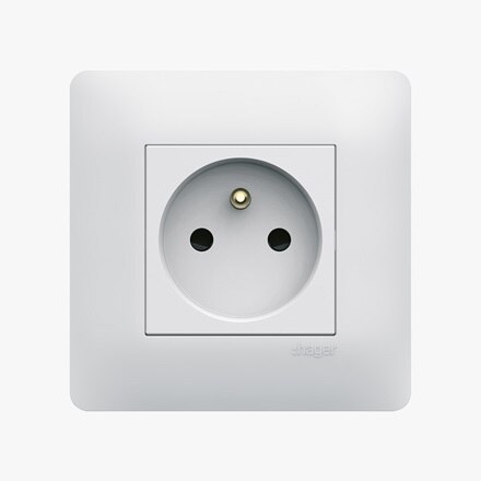 Appareillage mural essensya de Hager, finition pure, fonction prise 2P+T pure