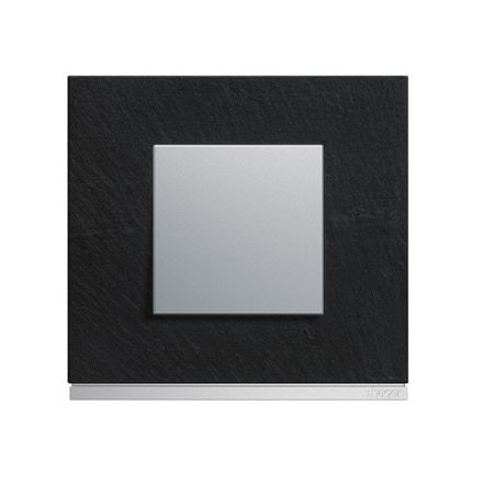 appareillage mural gallery de Hager, finition dark rock avec interrupteur titane