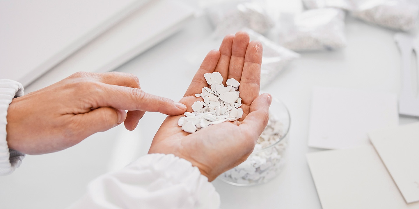 hg_people_w_passion_1440x720_plastic