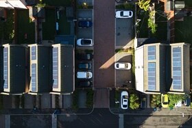 hager-lifestyle-pic-brand-014-terraced-houses-drone-4370x2349px-CC-en-11-2025_1080x720