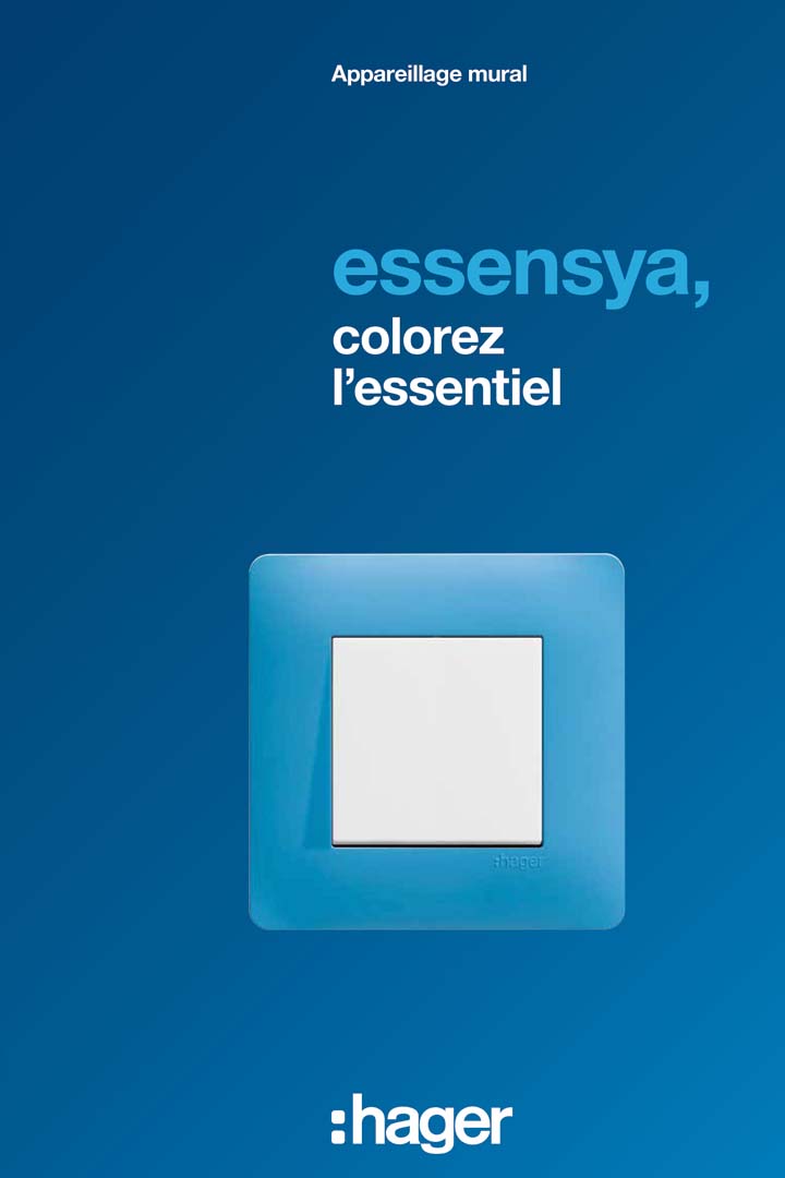Interrupteur de la série essensya de Hager sur fond bleu avec le slogan "colorez l'essentiel"