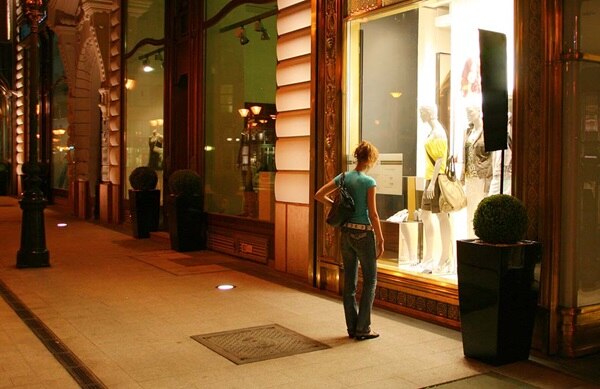 Vitrine de magasin, eclairage petit commerce