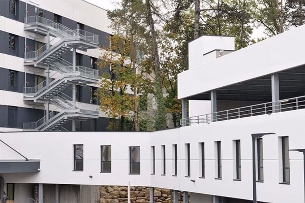 referenza-policlinico-gentilly-land