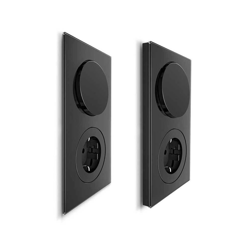 Vista laterale dell'interruttore della luce e della presa Berker R.8 e R.3 in nero per illustrare il design estremamente piatto