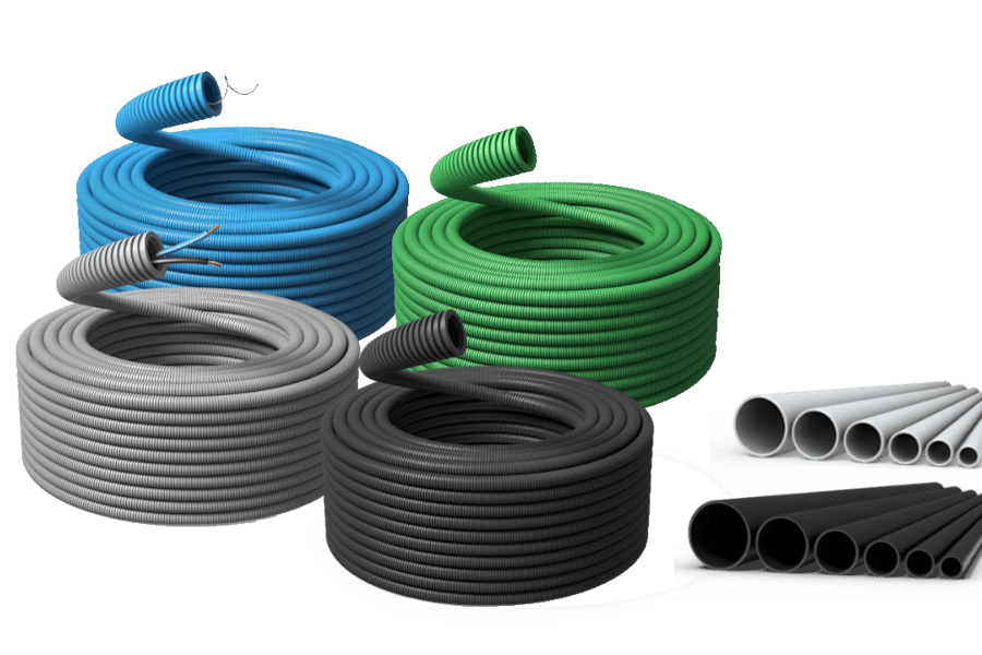 composizione di tubi corrugati vuoti, preinfilati e tubi rigidi di vari colori su sfondo neutro