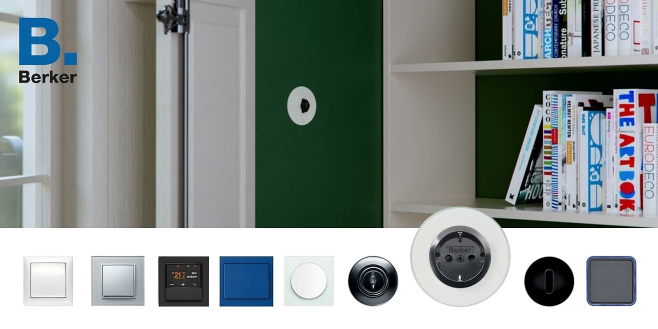 Esempio di installazione su parete verde del soggiorno di un interruttore rotativo di colore nero Berker Serie Glas con cornice bianca. Nella parte inferiore sono mostrati diversi modelli e finiture di interruttori e placche Berker.