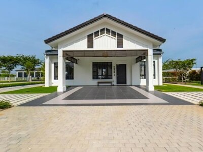 norton garden courtyard home