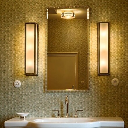 schakelaars wit rond badkamer