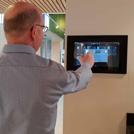 domovea-duurzame-showroom-volvo