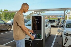 hager-lifestyle-pic-witty-park2-ce-version-black-014-1080x720px-DMCX-en-03-2026