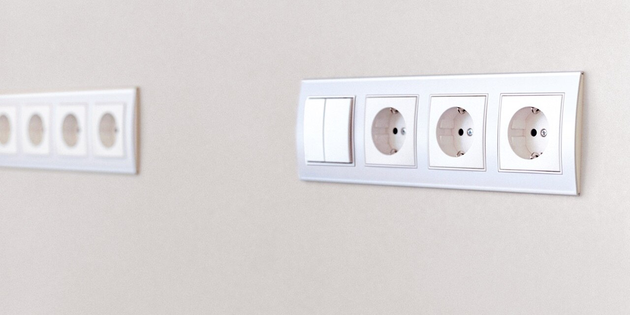 4-krotna ramka osprzetu elektroinstalacyjnego Berker B.3 w kolorze białym 