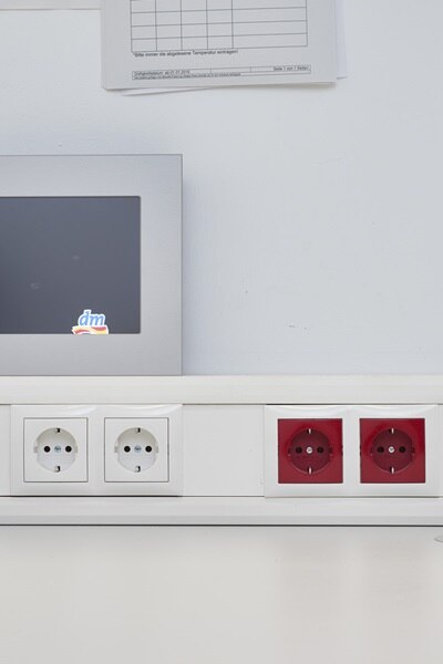 osprzęt elektroinstalacyjny berker b. kwadrat