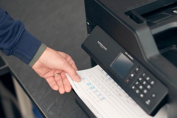 Drukuj etykiety z pomocą aplikacji Hager Ready