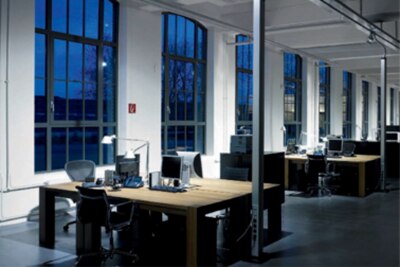 Sufitowe systemy prowadzenia instalacji elektrycznych