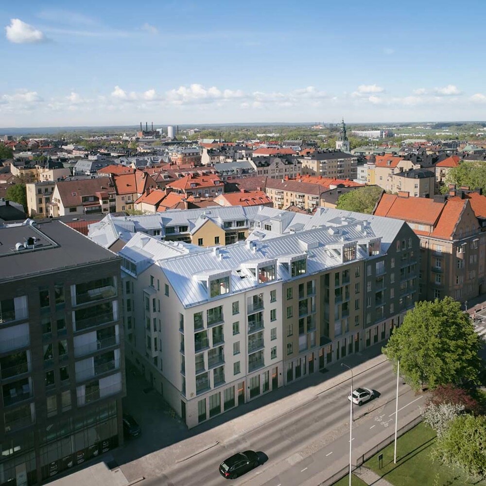I centrala Linköping står kvarteret Eddan. Ett Londoninspirerat hyreshus med 230 lägenheter