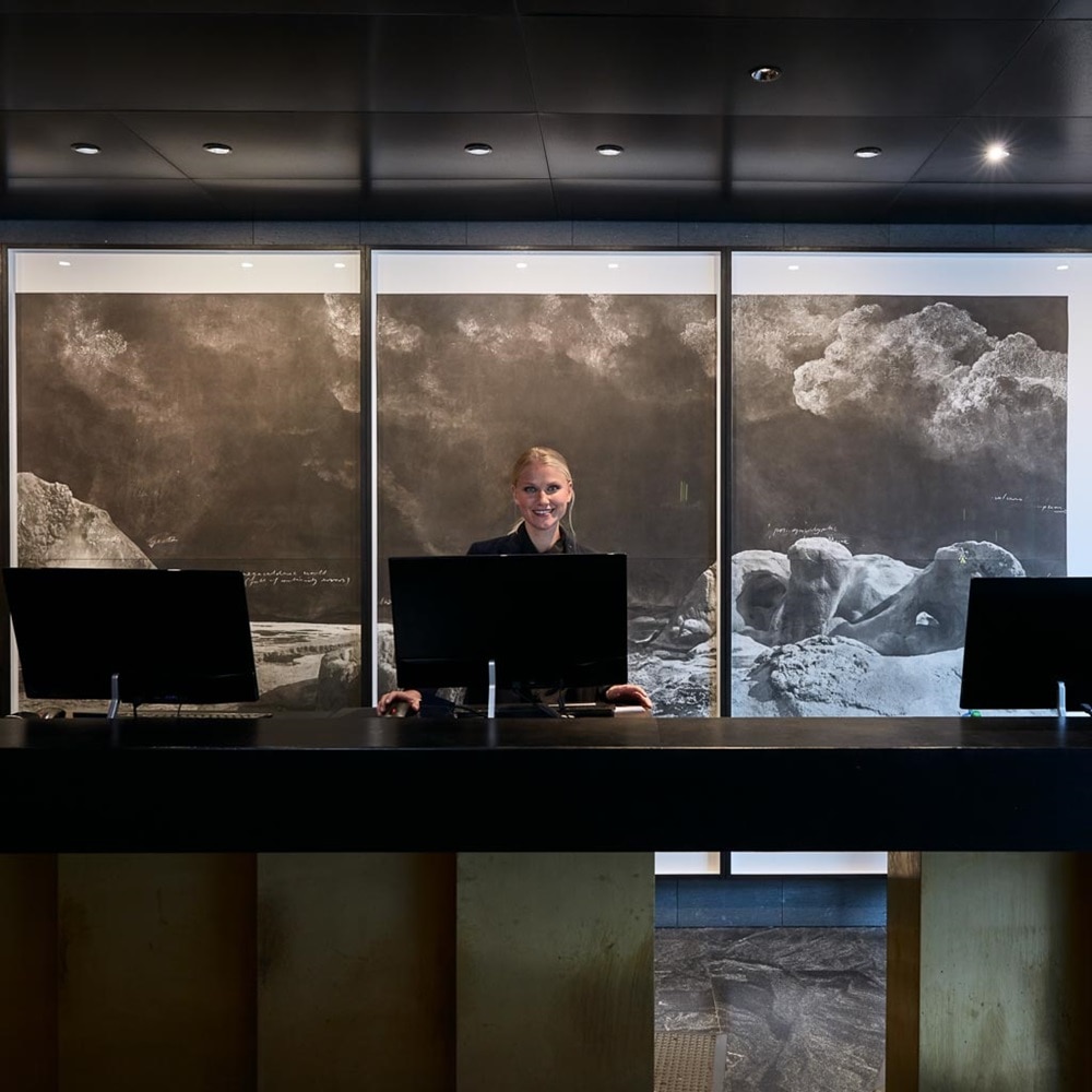 receptiom At Six hotel