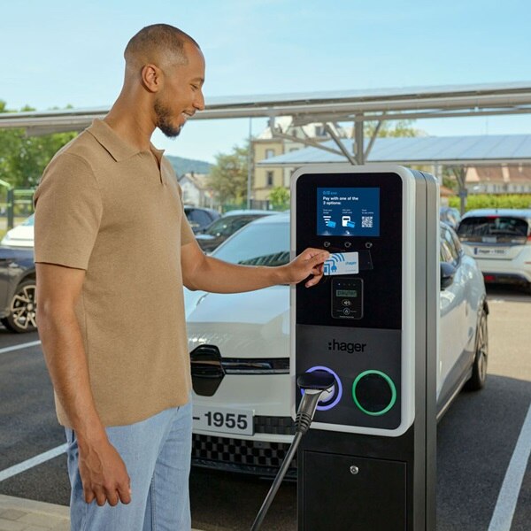 Hager laddbox witty park 2, svart