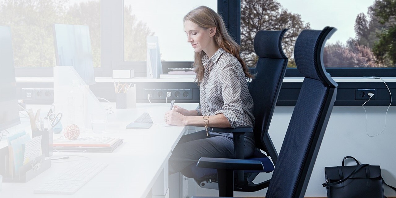 Fönsterbänkskanal i plast BR65 från Hager