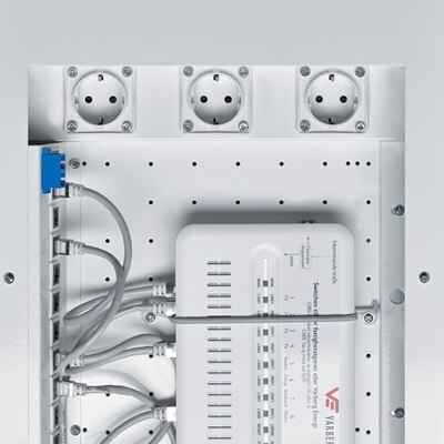 FFW kapsling från Hager med 6 uttag för mediakomponenter 