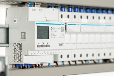 Energimätare i normcentral från Hager