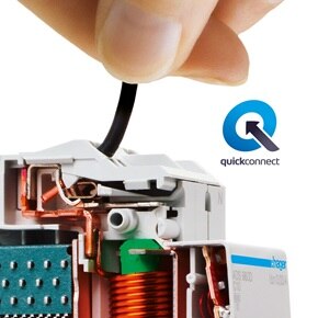 Hager QuickConnect automatsäkring med synliga interna komponenter