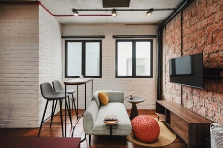 Clove Geylang - Living room